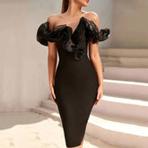 Schulterfreies, plissiertes, rückenfreies, figurbetontes Midikleid